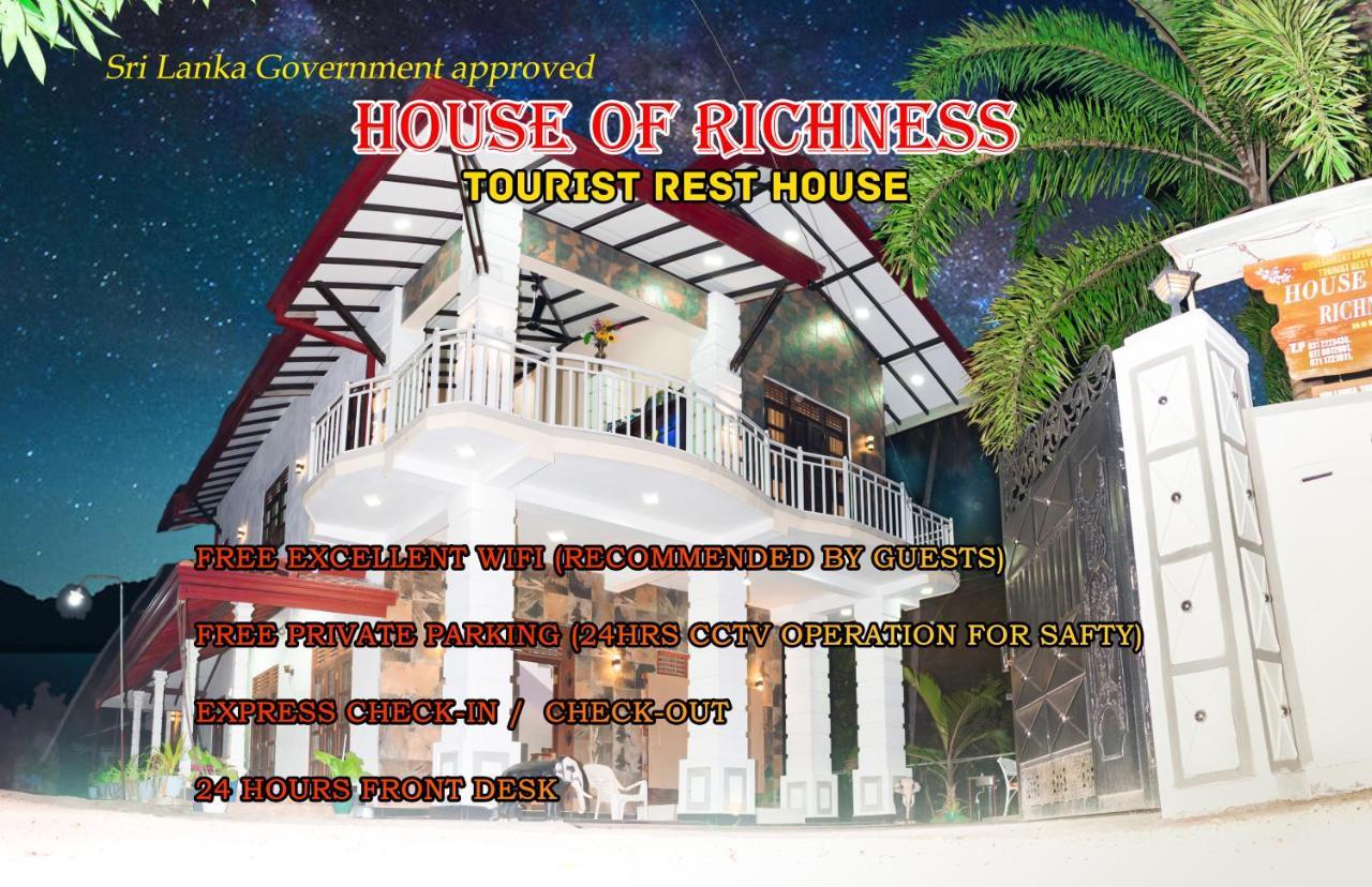 Hotel House Of Richness Negombo Esterno foto
