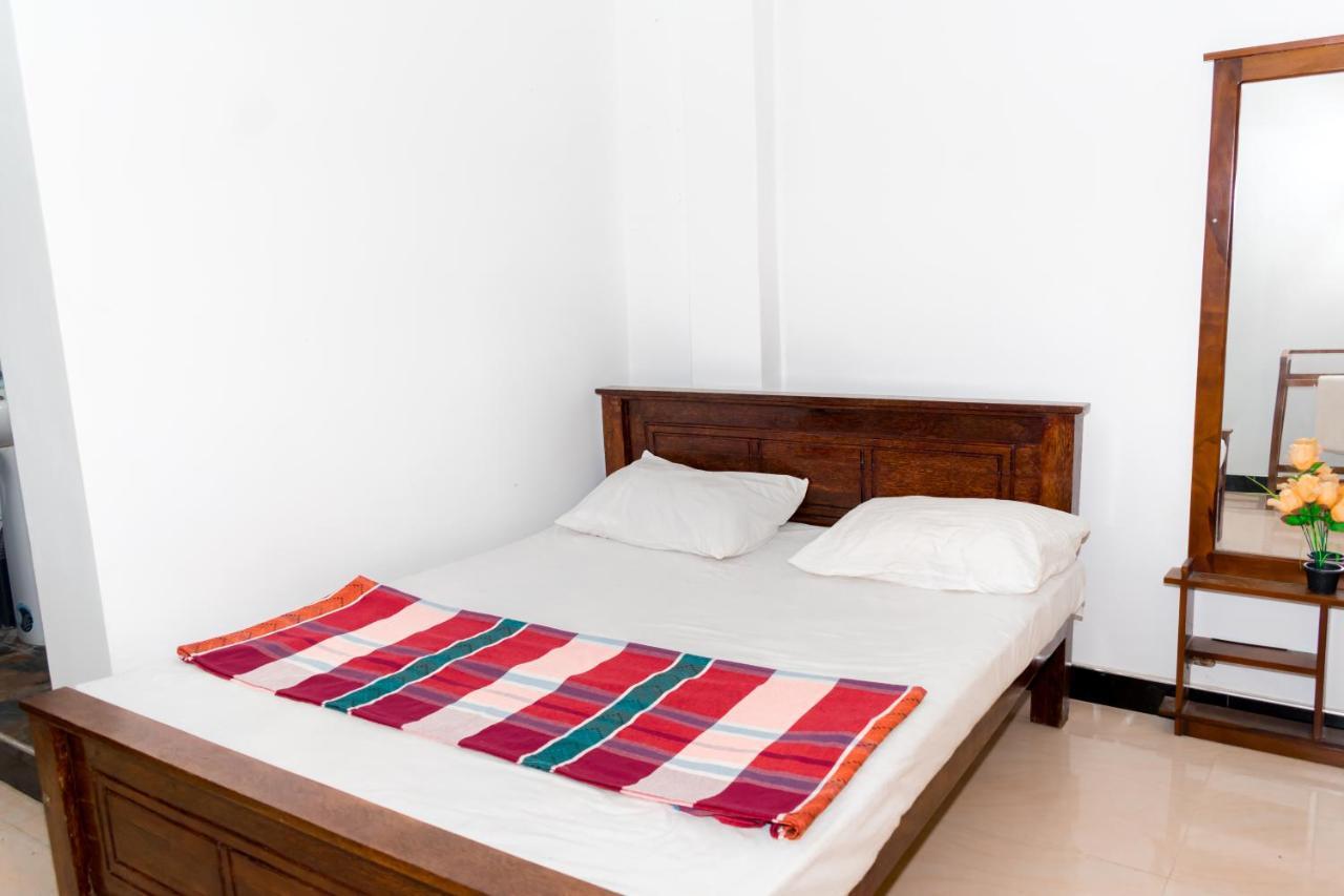 Hotel House Of Richness Negombo Esterno foto