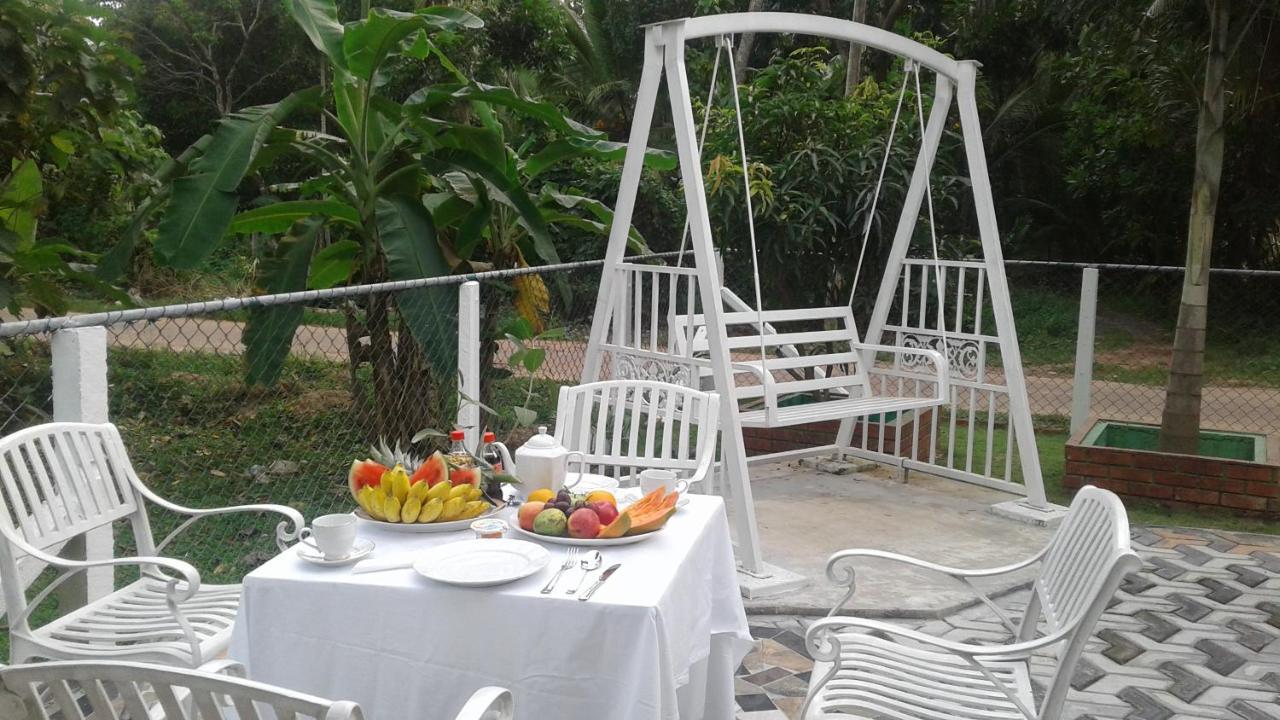 Hotel House Of Richness Negombo Esterno foto