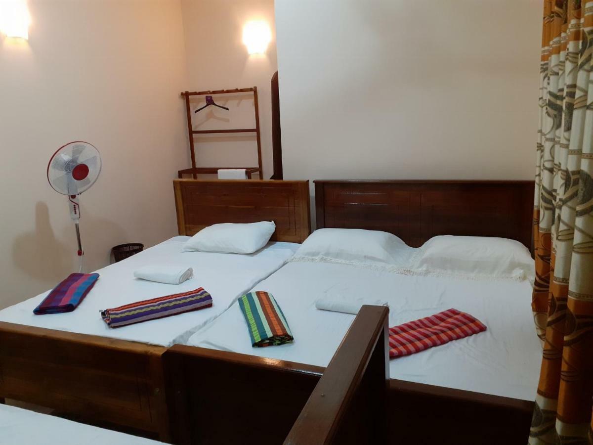 Hotel House Of Richness Negombo Esterno foto